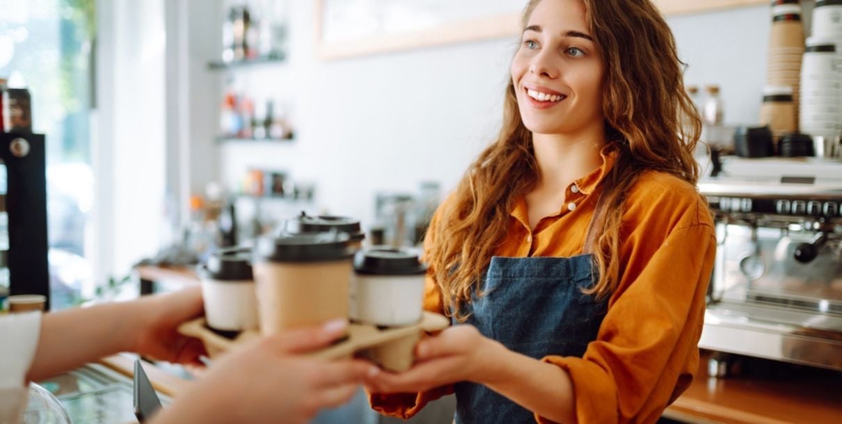 Qué buscan hoy los clientes de cafeterías y cómo adaptarte con el equipo correcto